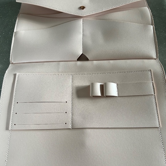 Vegan leather tablet document folder holder - blush pink - Picture 5 of 6
